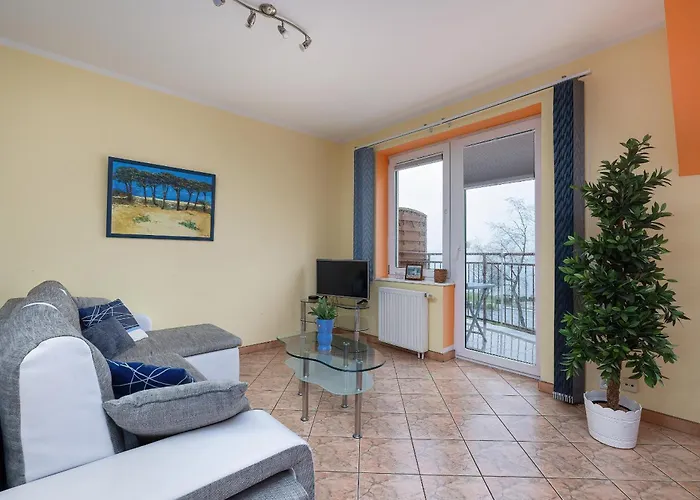 Apartment With A View Of The Bay By Noclegi Renters