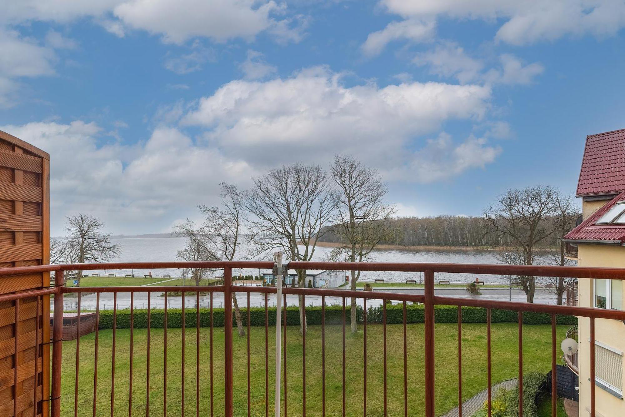 With A View Of The Bay By Renters *